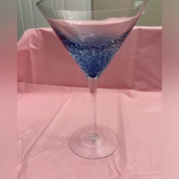 EUC LONG STEM MARTINI GLASS PAINTED BLUE WITH CLEAR BEADS ON BOTTOM OF GLASS - Picture 7 of 8